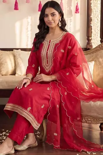 Women Ethnic Motifs Embroidered Regular Kurta with Trousers & With Dupatta