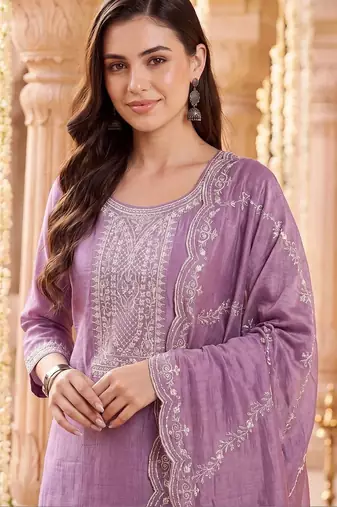 Women Ethnic Motifs Embroidered Regular Thread Work Kurta with Trousers & With Dupatta