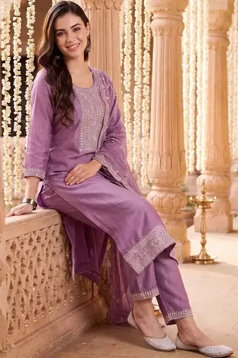 Women Ethnic Motifs Embroidered Regular Thread Work Kurta with Trousers & With Dupatta