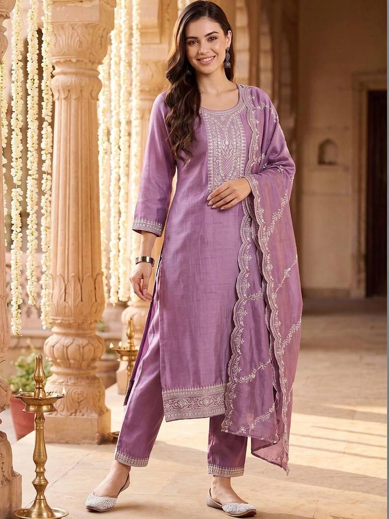 Women Ethnic Motifs Embroidered Regular Thread Work Kurta with Trousers & With Dupatta