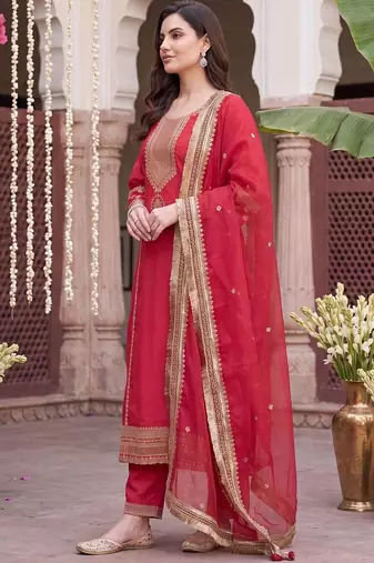 Women Ethnic Motifs Embroidered Regular Kurta with Trousers & With Dupatta
