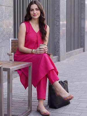 Women Regular Kurta with Trousers 5
