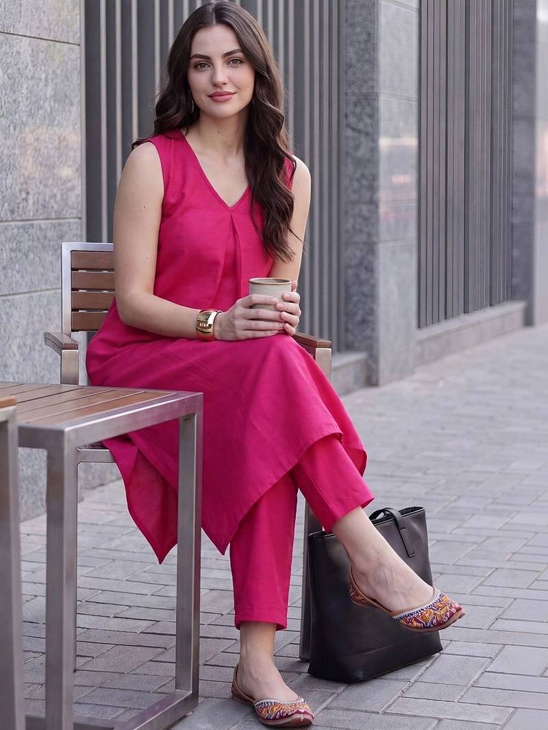 Women Regular Kurta with Trousers