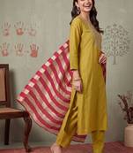 Women Ethnic Motifs Embroidered Regular Thread Work Kurta with Trousers & With Dupatta