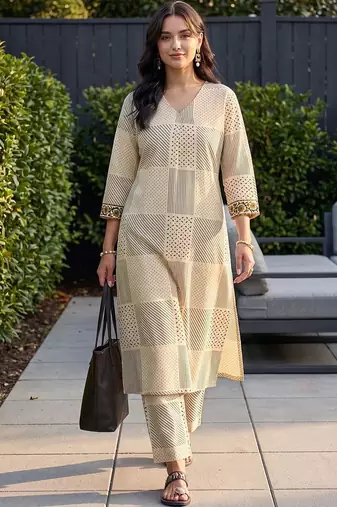 Women Printed Regular Pure Cotton Kurta with Trousers