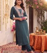 Women Ethnic Motifs Embroidered Regular Thread Work Kurta with Trousers