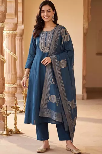 Women Ethnic Motifs Embroidered Regular Thread Work Kurta with Trousers & With Dupatta