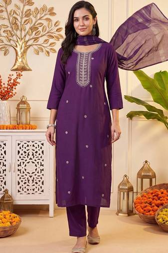 Women Ethnic Motifs Embroidered Regular Thread Work Kurta with Trousers & With Dupatta