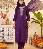 Women Ethnic Motifs Embroidered Regular Thread Work Kurta with Trousers & With Dupatta