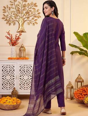 Women Ethnic Motifs Embroidered Regular Thread Work Kurta with Trousers & With Dupatta 4