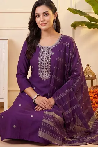 Women Ethnic Motifs Embroidered Regular Thread Work Kurta with Trousers & With Dupatta