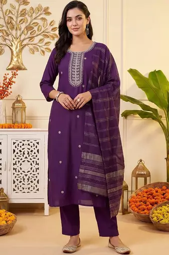 Women Ethnic Motifs Embroidered Regular Thread Work Kurta with Trousers & With Dupatta