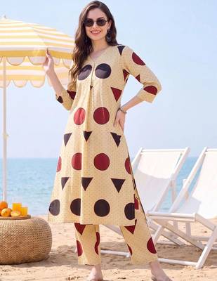 Women Printed Regular Pure Cotton Kurta with Trousers 1