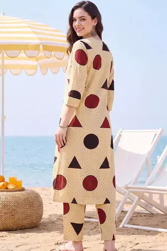 Women Printed Regular Pure Cotton Kurta with Trousers