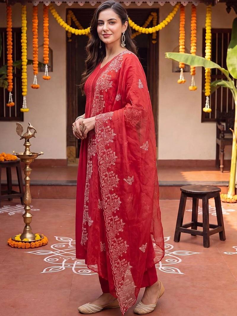 Women Ethnic Motifs Embroidered Regular Thread Work Kurta with Trousers & With Dupatta