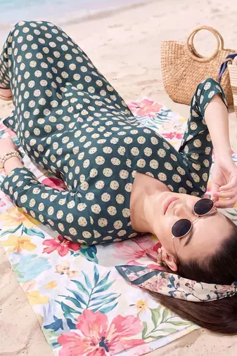 Women Printed Regular Pure Cotton Kurta with Trousers