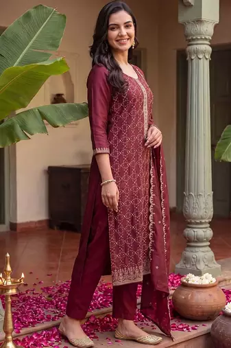 Women Ethnic Motifs Embroidered Regular Thread Work Kurta with Trousers & With Dupatta