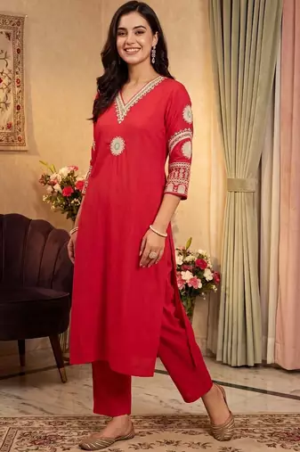 Women Ethnic Motifs Embroidered Regular Thread Work Kurta with Trousers