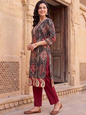 Women Ethnic Motifs Printed Regular Pure Cotton Kurta with Trousers 3