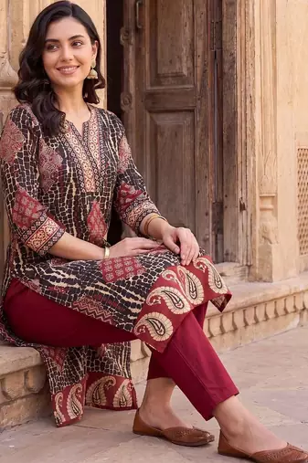 Women Ethnic Motifs Printed Regular Pure Cotton Kurta with Trousers