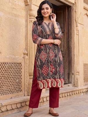 Women Ethnic Motifs Printed Regular Pure Cotton Kurta with Trousers 6