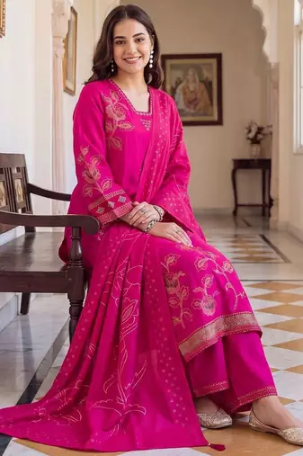Women Floral Printed Regular Kurta with Palazzos & With Dupatta