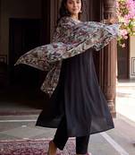 Women Floral Regular Thread Work Kurta with Trousers & With Dupatta