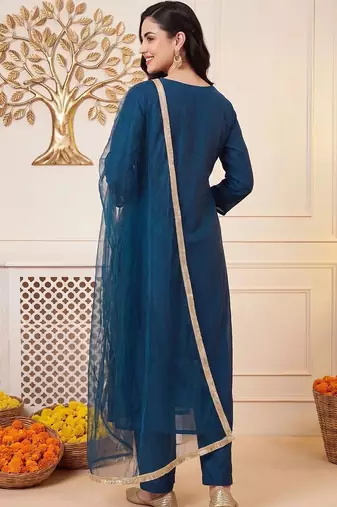 Women Ethnic Motifs Embroidered Regular Thread Work Kurta with Trousers & With Dupatta