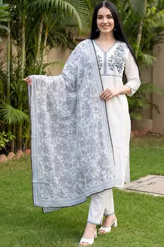 Women Ethnic Motifs Embroidered Regular Thread Work Pure Cotton Kurta with Trousers & With Dupatta