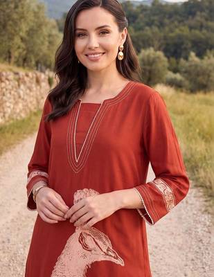 Women Animal Printed Regular Kurta with Palazzos 1