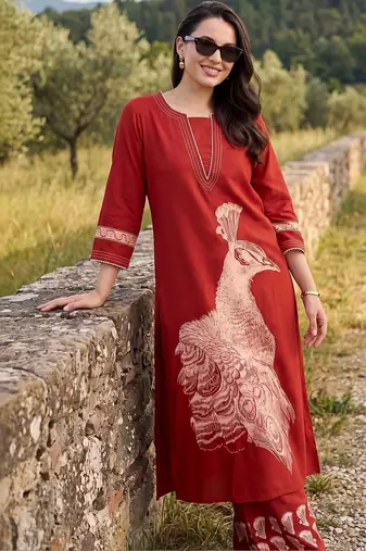 Women Animal Printed Regular Kurta with Palazzos
