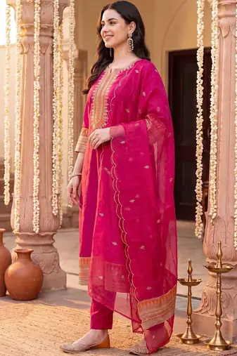 Women Ethnic Motifs Embroidered Regular Thread Work Kurta with Trousers & With Dupatta