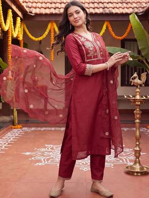 Women Ethnic Motifs Embroidered Regular Thread Work Kurta with Trousers & With Dupatta 2