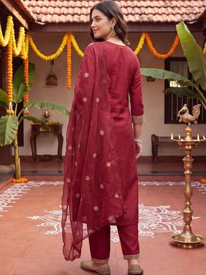 Women Ethnic Motifs Embroidered Regular Thread Work Kurta with Trousers & With Dupatta 4