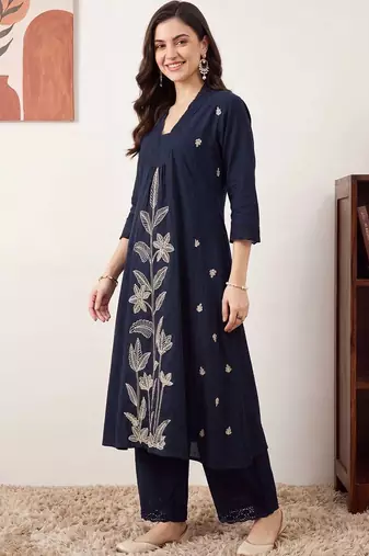 Women Ethnic Motifs Embroidered Empire Thread Work Kurta with Palazzos