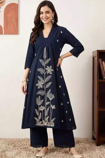 Women Ethnic Motifs Embroidered Empire Thread Work Kurta with Palazzos