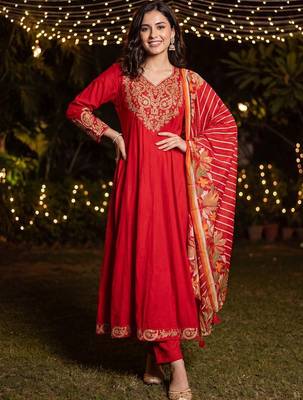 Women Ethnic Motifs Embroidered Regular Thread Work Kurta with Trousers & With Dupatta 6