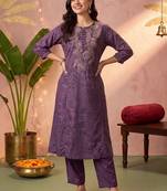 Women Ethnic Motifs Printed Regular Kurta with Trousers
