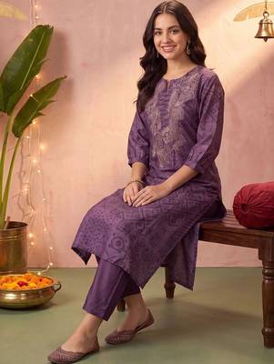 Women Ethnic Motifs Printed Regular Kurta with Trousers 5
