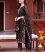 Women Floral Embroidered Regular Thread Work Kurta with Trousers & With Dupatta