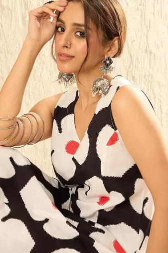 Women Floral Printed Regular Pure Cotton Kurta with Trousers