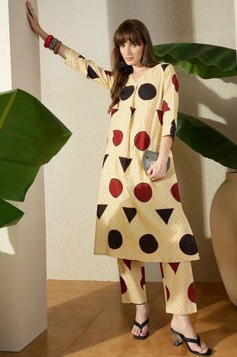 Women Printed Regular Pure Cotton Kurta with Trousers
