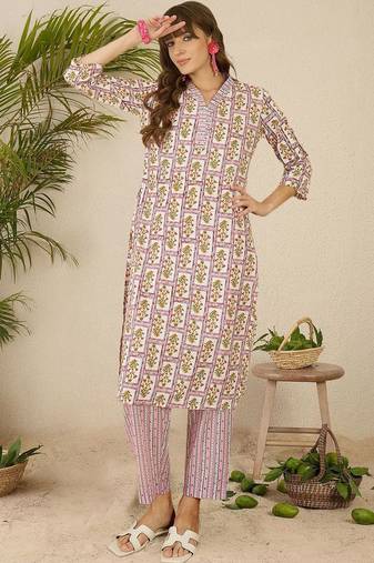 Women Floral Printed Regular Pure Cotton Kurta with Trousers