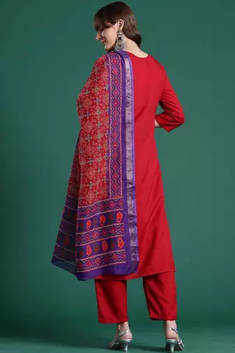 Women Ethnic Motifs Regular Kurta with Trousers & With Dupatta