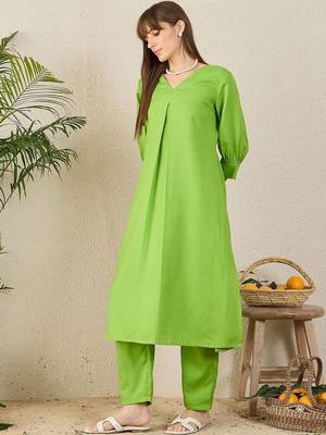 Women Regular Kurta with Trousers 3