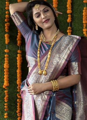 Steel grey woven banarasi silk blend saree with blouse 4
