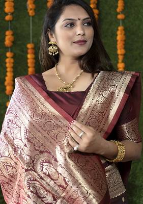 Maroon woven banarasi silk blend saree with blouse 3