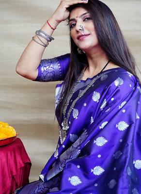 Royal blue woven banarasi silk blend saree with blouse 4