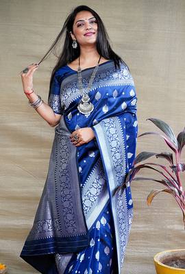 Navy blue woven banarasi silk blend saree with blouse 3