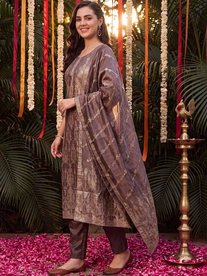 Women Ethnic Motifs Regular Kurta with Trousers & With Dupatta
